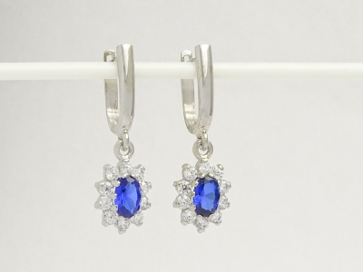 White gold earrings with zircons